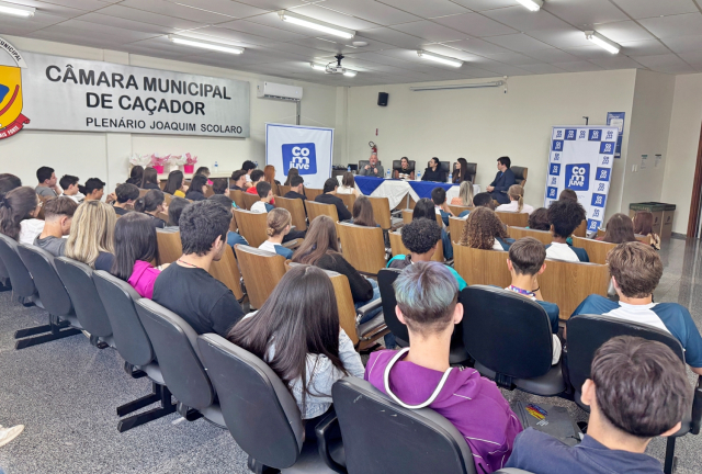 Câmara de Caçador sedia evento voltado ao fortalecimento da juventude
